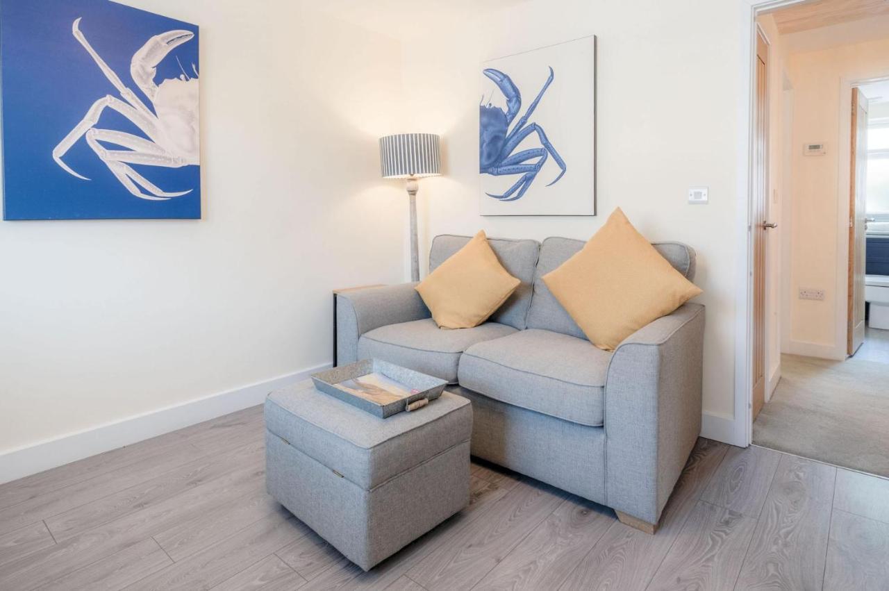 Myrtle - 1 Bedroom Apartment - Сондърсфут Екстериор снимка