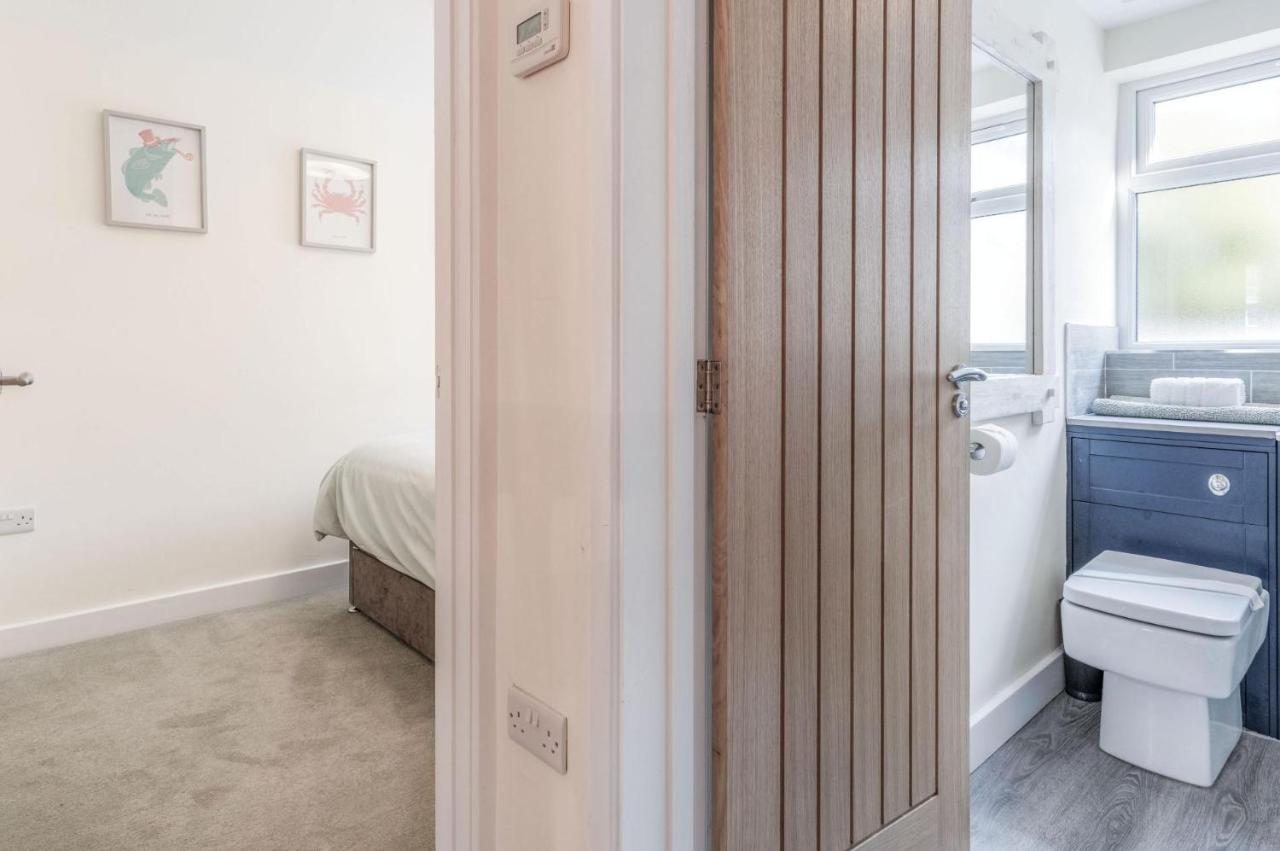 Myrtle - 1 Bedroom Apartment - Сондърсфут Екстериор снимка
